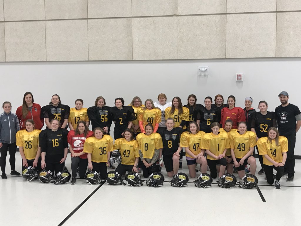 BorderlandGM's tweet photo. Huge thanks to @OlivierEddie @ReginaRiot Alex, Ashley & Taline! Our girls had a great day. 25 out of 34 made it out for mini camp. The future of women’s football is bright. #Trailblazers #skgirlstacklefootball #moosomingenerals https://t.co/KdV4sIGcS4