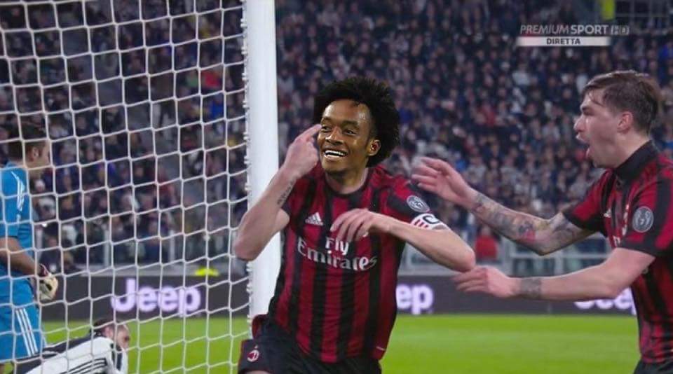 DFago's tweet photo. #Bonucci #JuveMilan #Cuadrado #jvtblive #Napoli #SerieATIM https://t.co/HALMPsNEFa