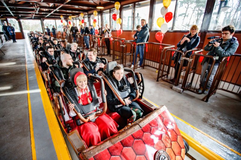 Pretparknet's tweet image. De Python in de Efteling is weer open pretparknet.nl/2018/03/31/de-… #efteling #Python2018