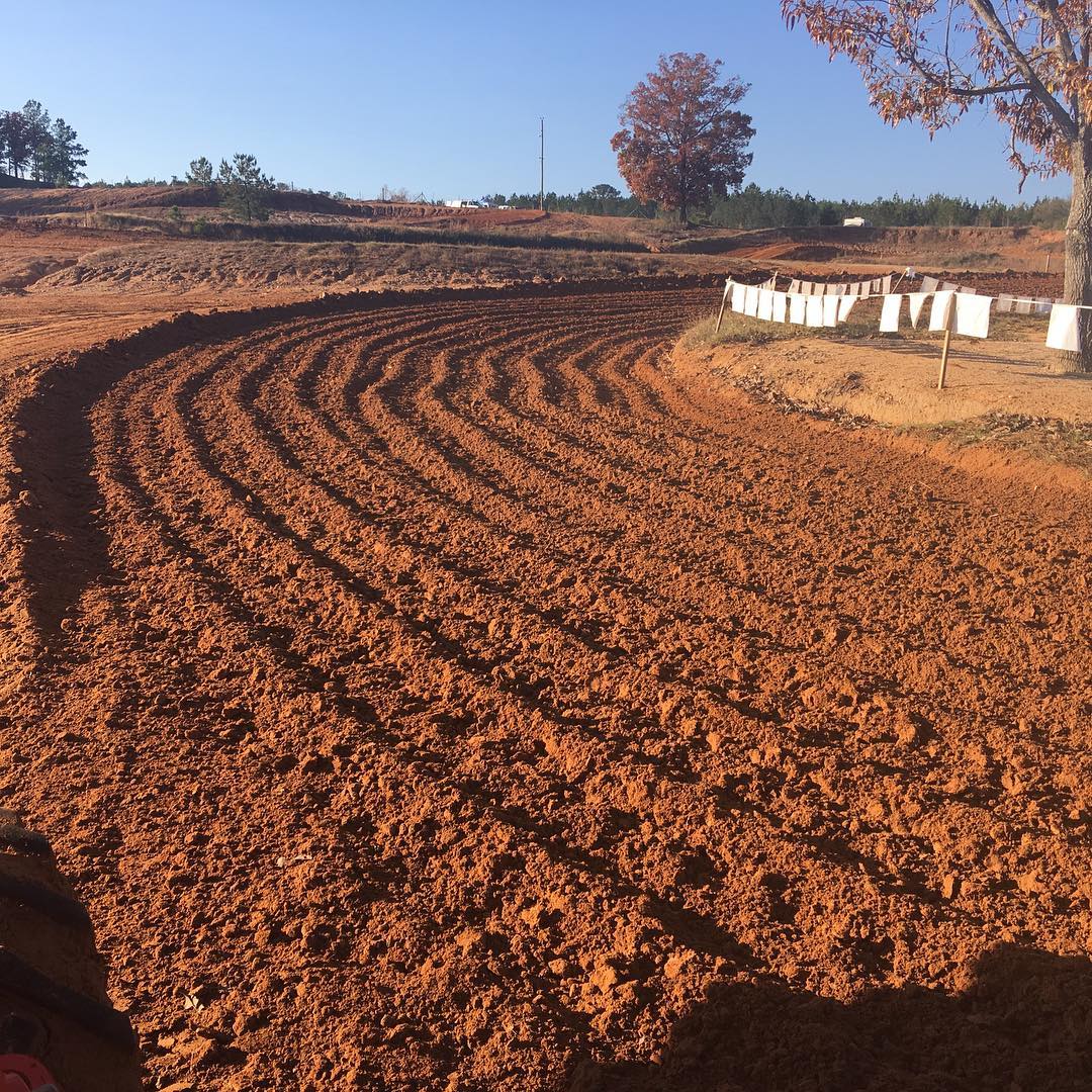 MXstore's tweet photo. Can't beat that perfect chocolate cake on Easter Sunday! 🐰 @monstermountainmx #easter #eastersunday #chocolatecake #prime #mx #motocross #dirtbike #loam #moto #mxdream #motocrosstrack #mxstore https://t.co/E9rWOoyrp0