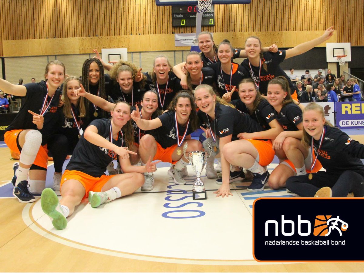 .<a href="/LandstedeBasket/">Landstede Hammers</a> MU20, <a href="/RoyalEaglesNLD/">HPC Royal Eagles</a> VU20 &amp; <a href="/BVGrasshoppers/">Basketballvereniging Grasshoppers</a> DS1 gefeliciteerd met het winnen van de NBB Beker 2018! Veel dank aan <a href="/cbvbinnenland/">C.B.V. Binnenland ❤️ Memecoin</a> en haar vrijwilligers voor de goede organisatie! 15 april het slotstuk van de NBB Bekercompetitie met de Rolstoel- en MU18-finale.