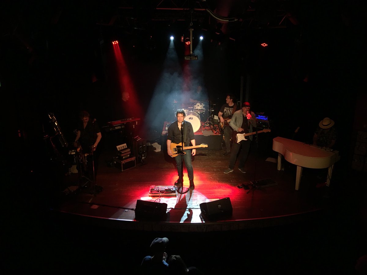 Manifesto Hoorn (@manifesto_hoorn) on Twitter photo Een gezellige drukte met veel nieuwe & bestaande <a href="/springsteen/">Bruce Springsteen</a> aanhangers voor de <a href="/bruceband/">The Bruceband</a>! Een gezellige drukte met veel nieuwe & bestaande <a href="/springsteen/">Bruce Springsteen</a> aanhangers voor de <a href="/bruceband/">The Bruceband</a>!