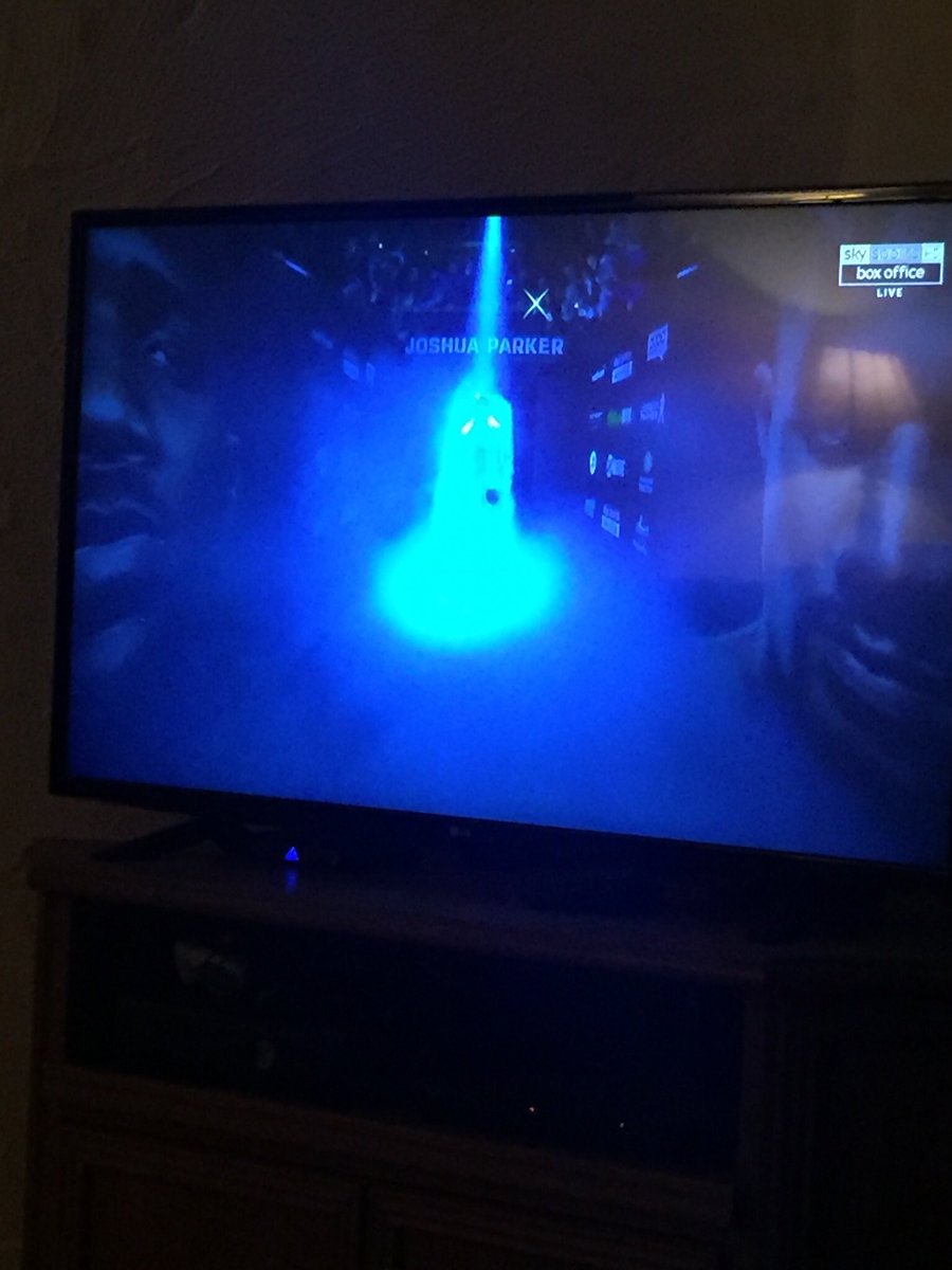 hoey_george's tweet photo. Who’s your money on #JoshuaVsParker  @anthonyfjoshua 💰 🥊 https://t.co/oEYyGhULCr