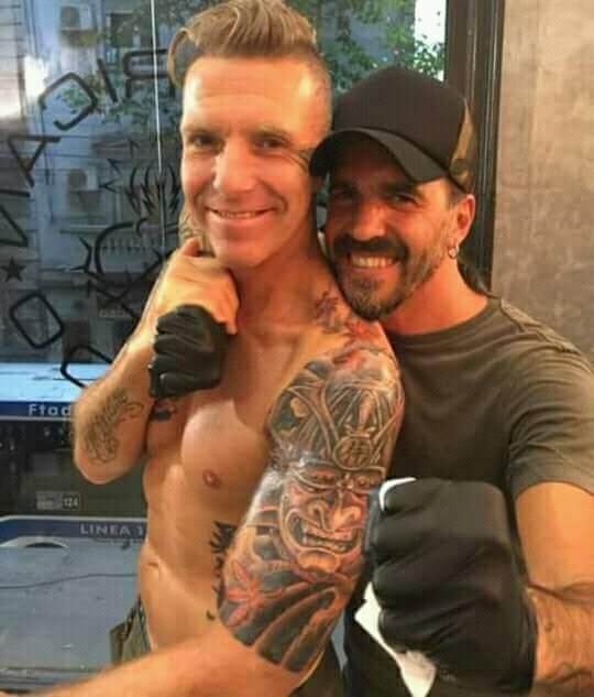 RED DE PERIODISTAS FAMOSOS QUE PARTICIPABAN DE LAS ORGIAS CON MENORES...La listita>>Daniel  Hadad. Flavio Mendoza, Paulo Vilouta, Marley, Fantino, Dujovne, Miky Caputo, Carlos Pagni, Gonzalez Oro ,Guillermo Andino, Alan Faena, ,Luis Novaresio..