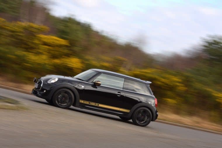 team_mini_8's tweet image. It’s home.......another @MINI in the camp @MINIChallengeUK - thanks to @MINI_Norwich #1499GT