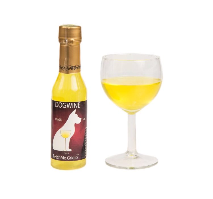 petwinery's tweet photo. #FetchMeGrigio - Filtered water, salmon oil and bacon extract 🥓 om nom nom https://t.co/Dd9fAXy8tP