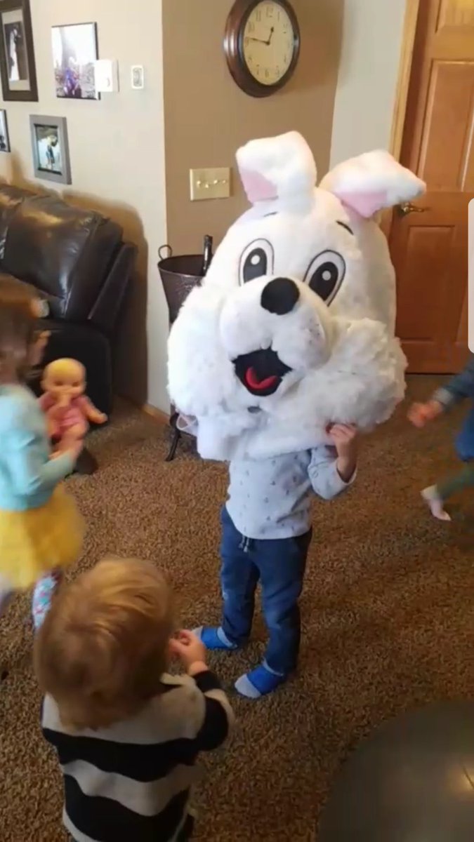 MinnesotaBrewed's tweet photo. Nothing like kids enjoying an Easter party with egg hunt, face painting, balloons &amp; then seeing my 4 yr. old come out of a bedroom wearing the Easter Bunny's head. #HappyEaster #EasterBunny #surprise #kids https://t.co/qeSBKSgvzy