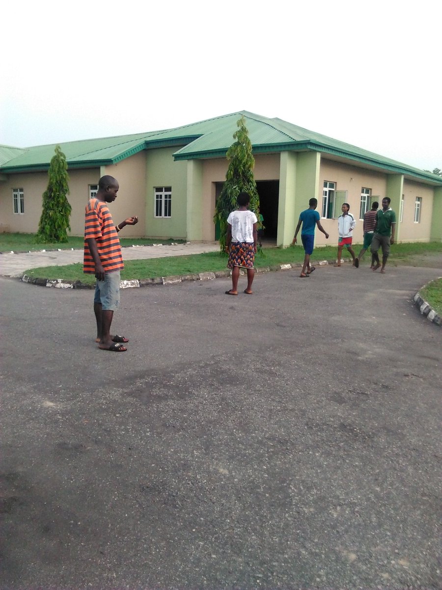 OluwoAfolashade's tweet photo. My source of joy is my youthful age. I want to explore more. #youthambassador #faceoffashionafrica #youthfulage #pressforprogress #educationisprogress https://t.co/k7iIhKz4IM