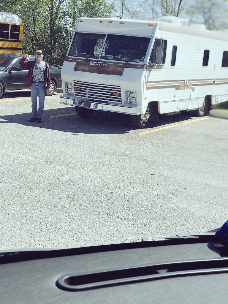 TheRVLoft's tweet photo. @Winnebago check out Bill and his retro Winnebago.  We met this morning admiring each other’s RVs(we have a 2015 Itasca Solei). He’s a Vietnam vet traveling the US with only 4 states left to hit in the lower 48. https://t.co/9TiTQTlYaH