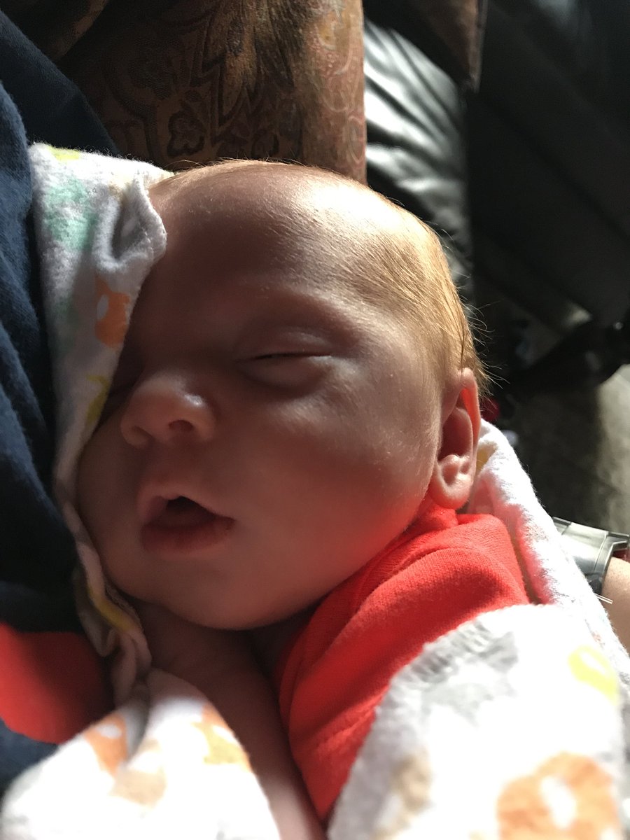 rosagraham60's tweet photo. I love my sweet baby boy! ❤️❤️❤️ @AlrdyBnBraaton https://t.co/sR5R8JltKc