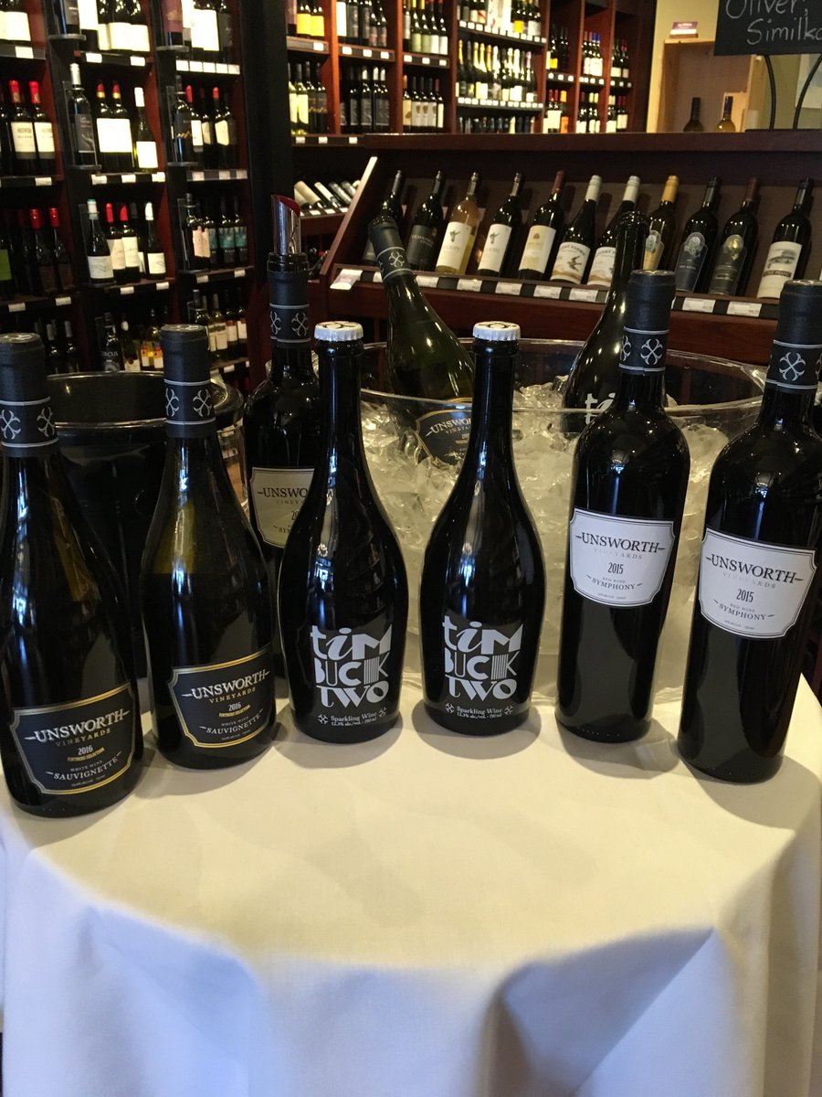vineyardtoglass's tweet photo. Come on down to @TheStrath to sample some delicious @UnsworthV wines between 3 and 7 pm today!
.
.
.
#yyjwine #bcwine #islandwine #winetasting #supportlocal https://t.co/Rb0KJ1LcEX