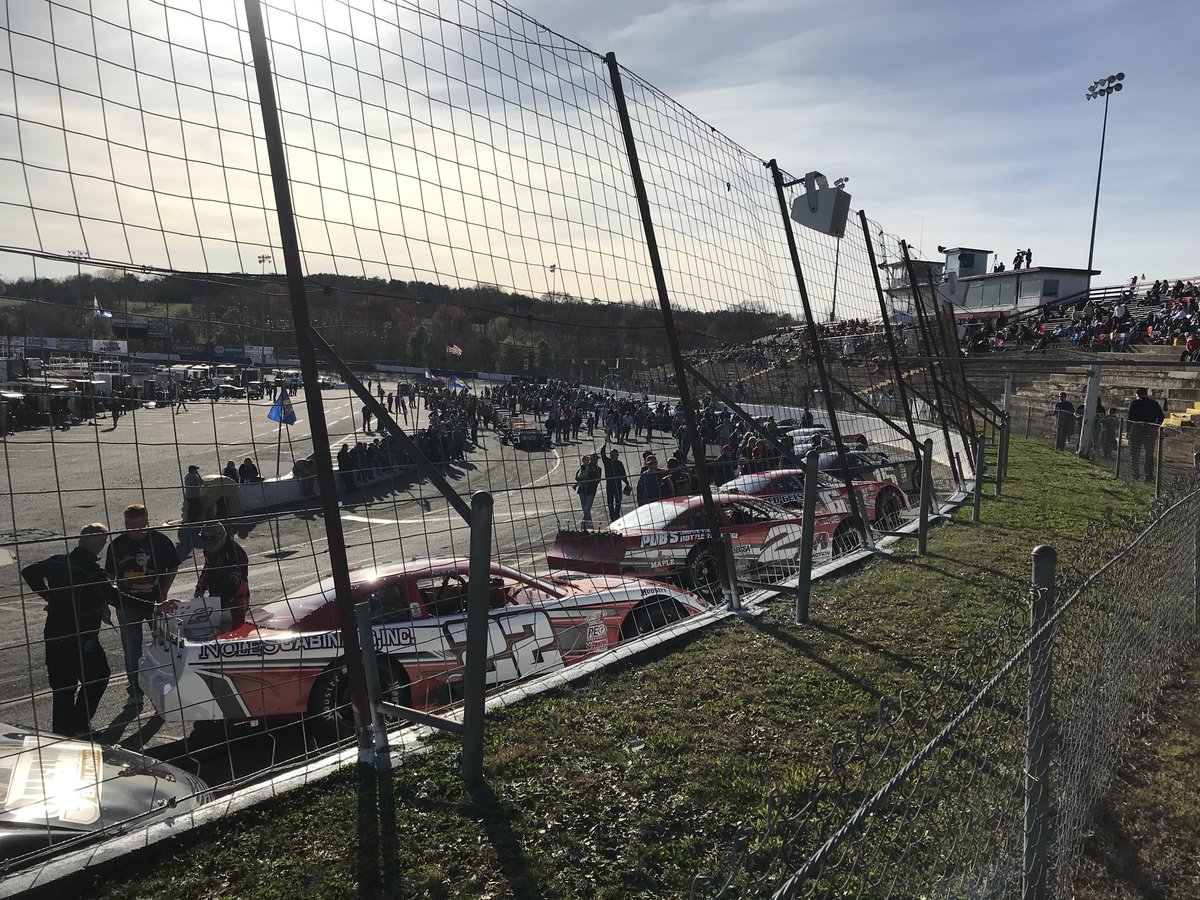 Finishing up the autograph session then ready for 150 laps at <a href="/hickoryspeedway/">Hickory Motor Speedway</a> with the <a href="/PASSSLM14/">Pro All Stars Series</a>. Watch the #EasterBunny150 live on @speed51dotcom