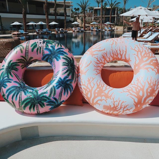 Posted up, catching some rays @chilenobaycabo #floatnaked ift.tt/2uzgN5J