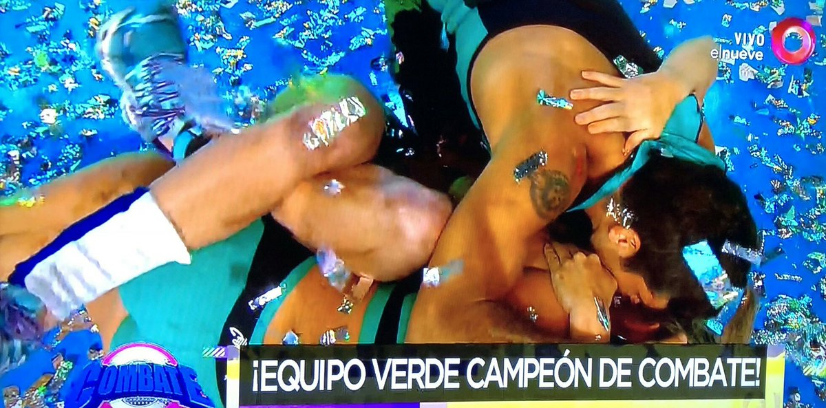 ineffablegirls's tweet photo. - Arranqué siendo campeón con mi amiga Mica y ahora ella se despide siendo campeona conmigo - 🍀 https://t.co/K5kcHB7ZC1