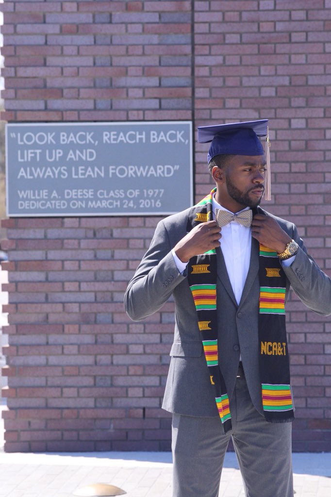 fly_lostme's tweet photo. God’s Plan 🎓 • #GradSzn #NCAT #MeetMeAtTheColiseum #May12th #NCAT18 https://t.co/X4N60lyllV