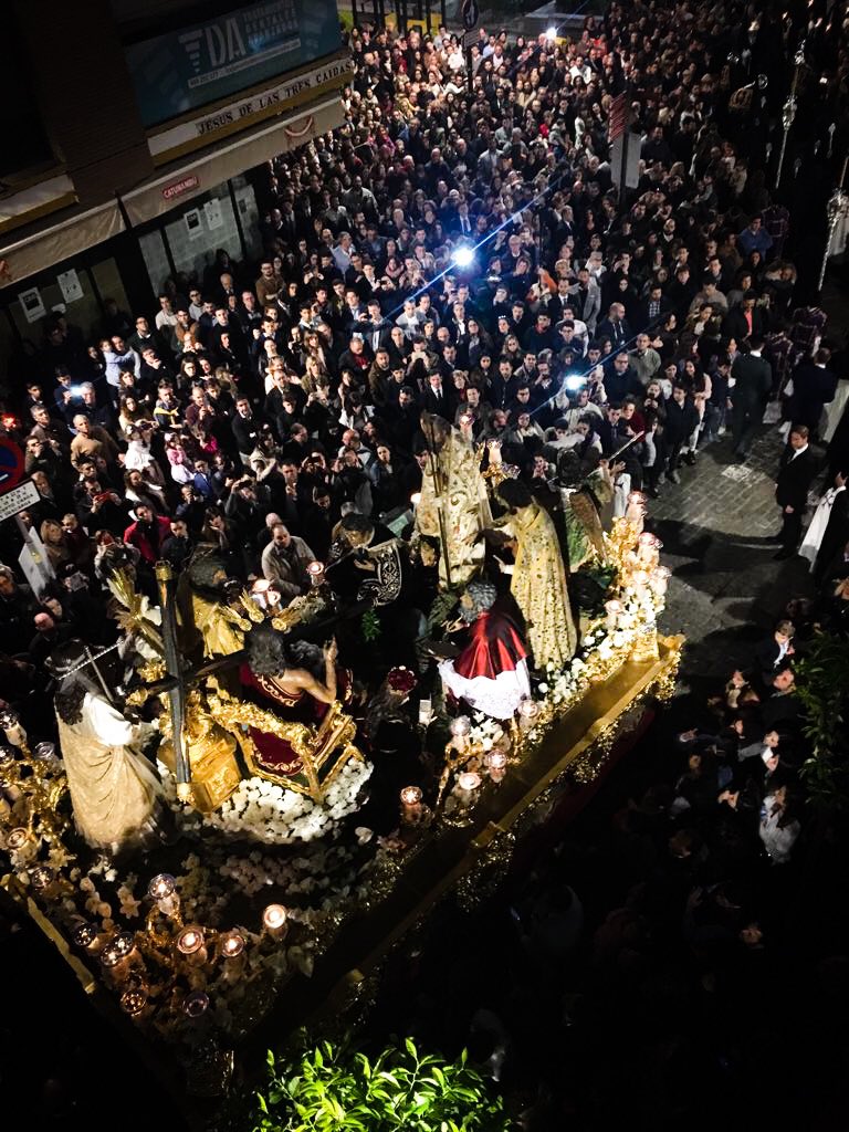 Que maravilla... Y es duro tener que decir que... Hasta el años que viene.

📷 @lascigarreras 

#SsantaSevilla18 #SSantaElCorreo #TDSCofrade #Seacabo #ansiasdelaSS2019