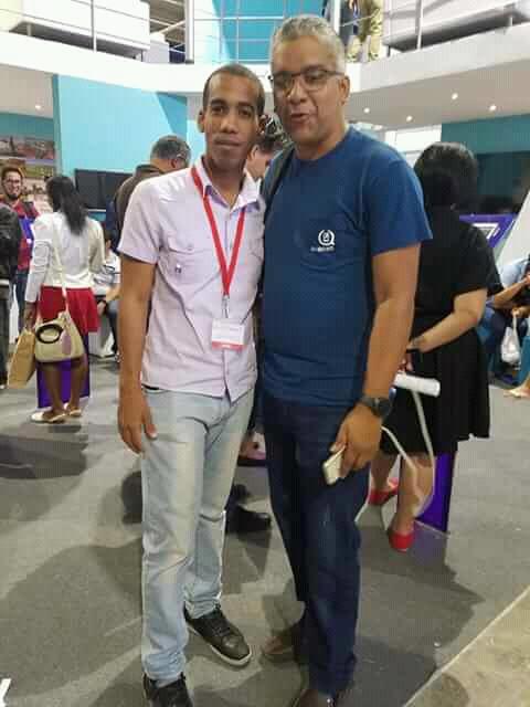 qva2world's tweet image. En la feria feria #Informatica2018, compartiendo experiencias con @canalhabana_cu @TuAndroidCuba @desoft_empresa