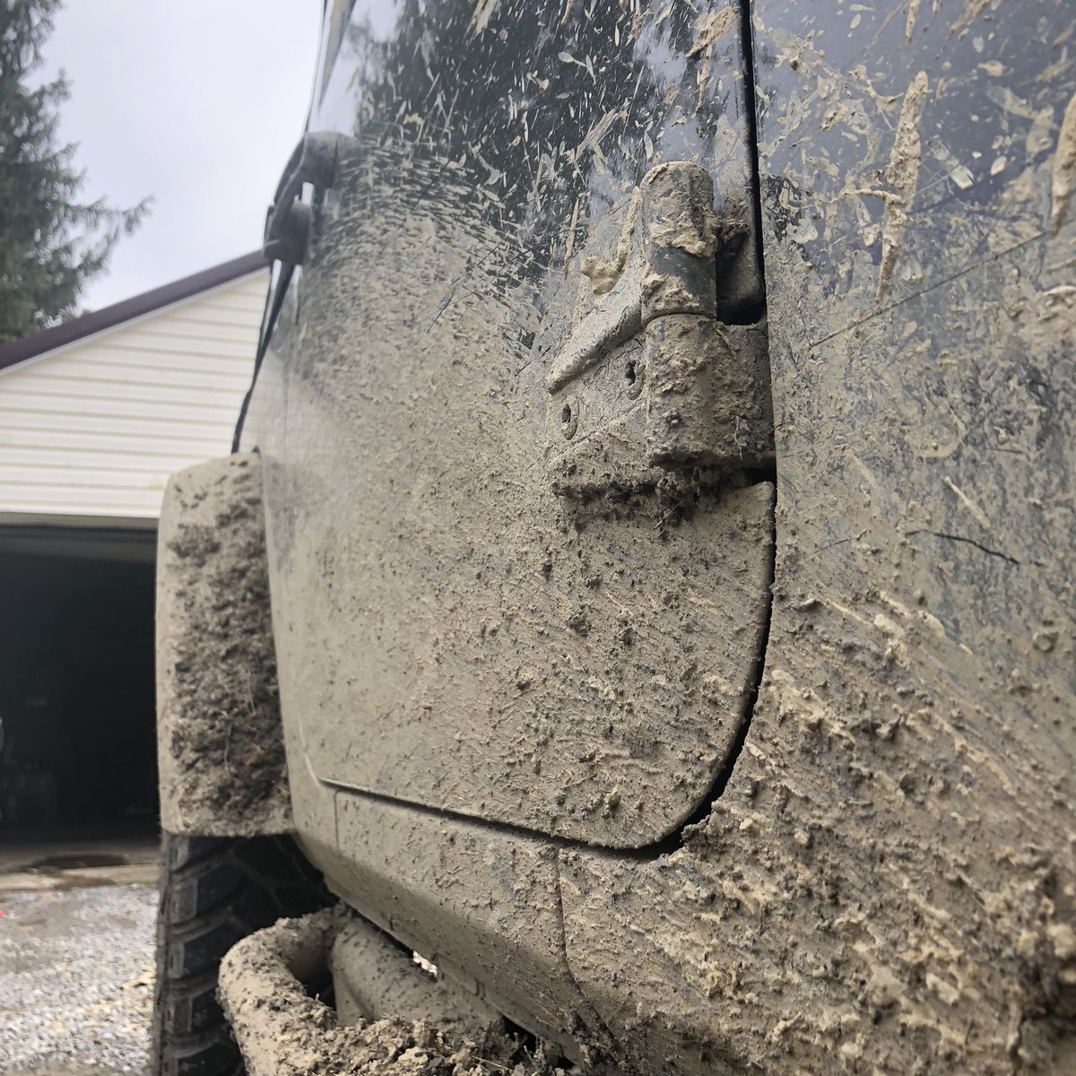 NicholasBajis's tweet photo. Mud day! #jeep #jeepwrangler #wheelin trying out the new tires https://t.co/JiAz81nspC