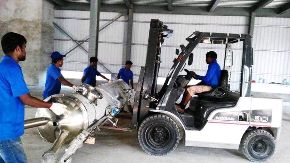 R.Dhuvaafaru MWSC Bottling Plant delivered to the island #MWSCProjects #OngoingProjects
@FaZuLRaShYd