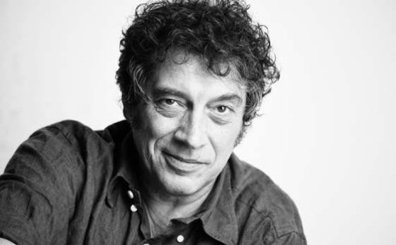 Antonio79B's tweet photo. "Ogni tanto bisogna prendere alla lettera le parole che si dicono ai bambini". 

#Auguri di #BuonCompleanno allo scrittore @SandroVeronesi, nato oggi nel 1959.

@lanavediteseoed.

#1aprile.

#BuonaPasqua. https://t.co/Fb7fA1flD7