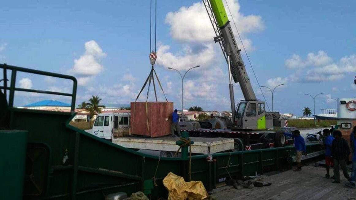 JanaahMusthafaa's tweet image. R.Dhuvaafaru MWSC Bottling Plant delivered to the island #MWSCProjects #OngoingProjects