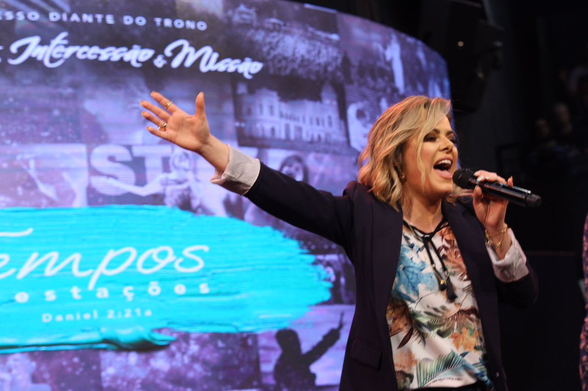 Irei contigo
Onde quer que fores, meu Senhor
O Teu chamado cumprirei na alegria ou nada dor

E toda vez que eu chorar
Ou quiser desanimar
O Teu Espírito me consolará

#CongressoDT | #DT20Anos