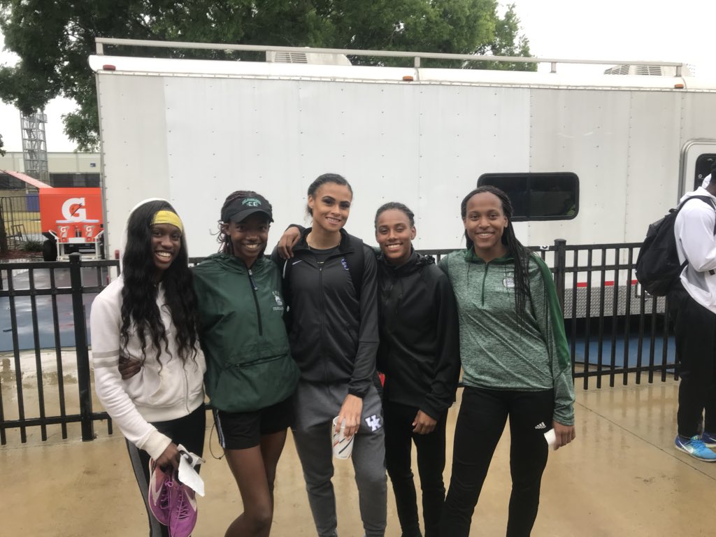 #FPCTRACK girls break 4 minutes for only the 3rd time in school history, running 3:58!