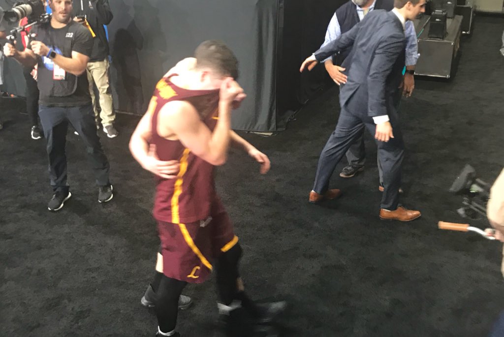 DZqBkhWVAAA-blQ.jpg:large