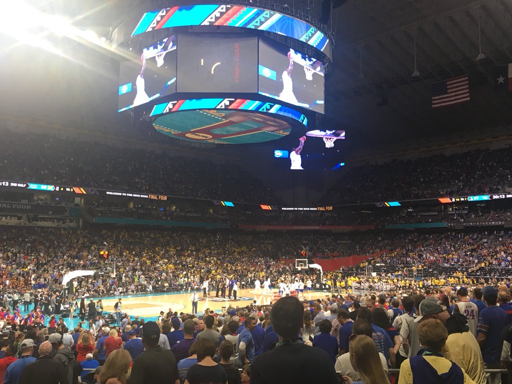 CoachBBallard's tweet photo. #kubball #Final4 #RCKH 🔵🏀 https://t.co/zspFS3jtlZ