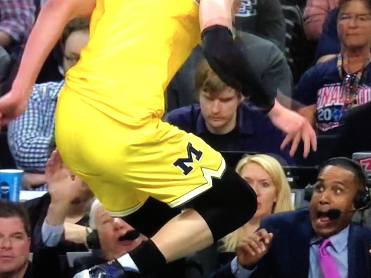 ByAZuniga's tweet image. When you realize Michigan is playing for the National Championship: