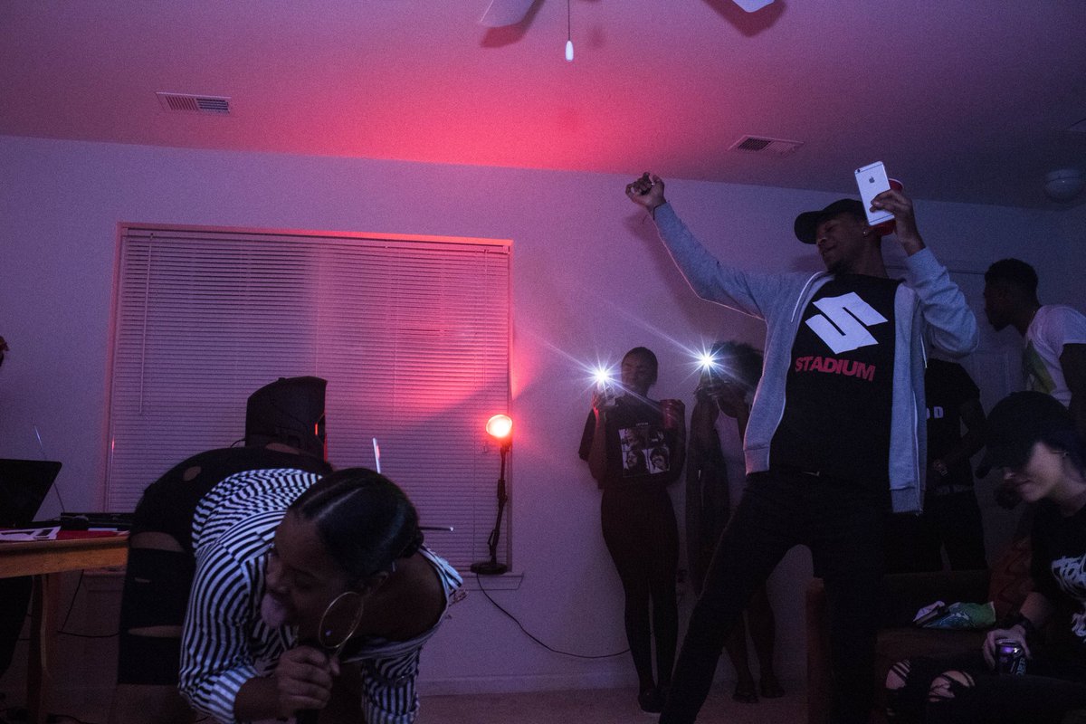 wavshow's tweet photo. @tempthepimp came thru and charged the building #WAV5 π¬π
πΈ:@camnimbus | @svnthltr https://t.co/ww7c2uwR8w