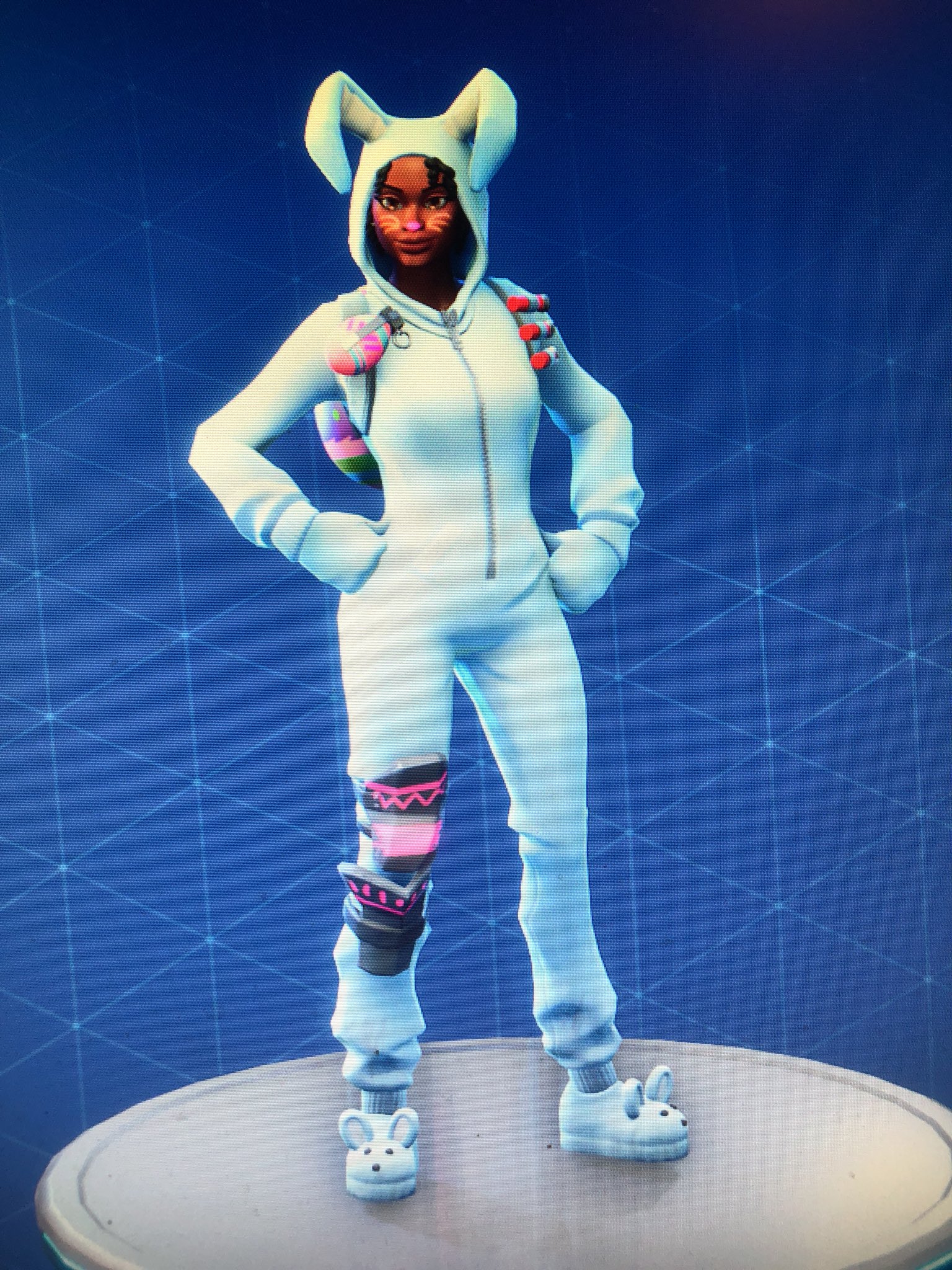 🤴 On Twitter Doing A Rabbit Raider And Bunny Brawler Skin Giveaway