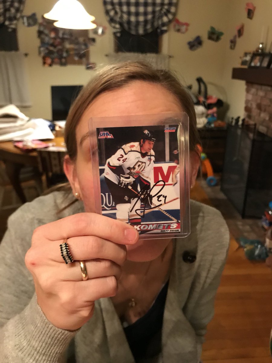 MatthewLyons04's tweet photo. when you play hockey with a former pro. #swainer #notabigdeal https://t.co/OanvaJkud2