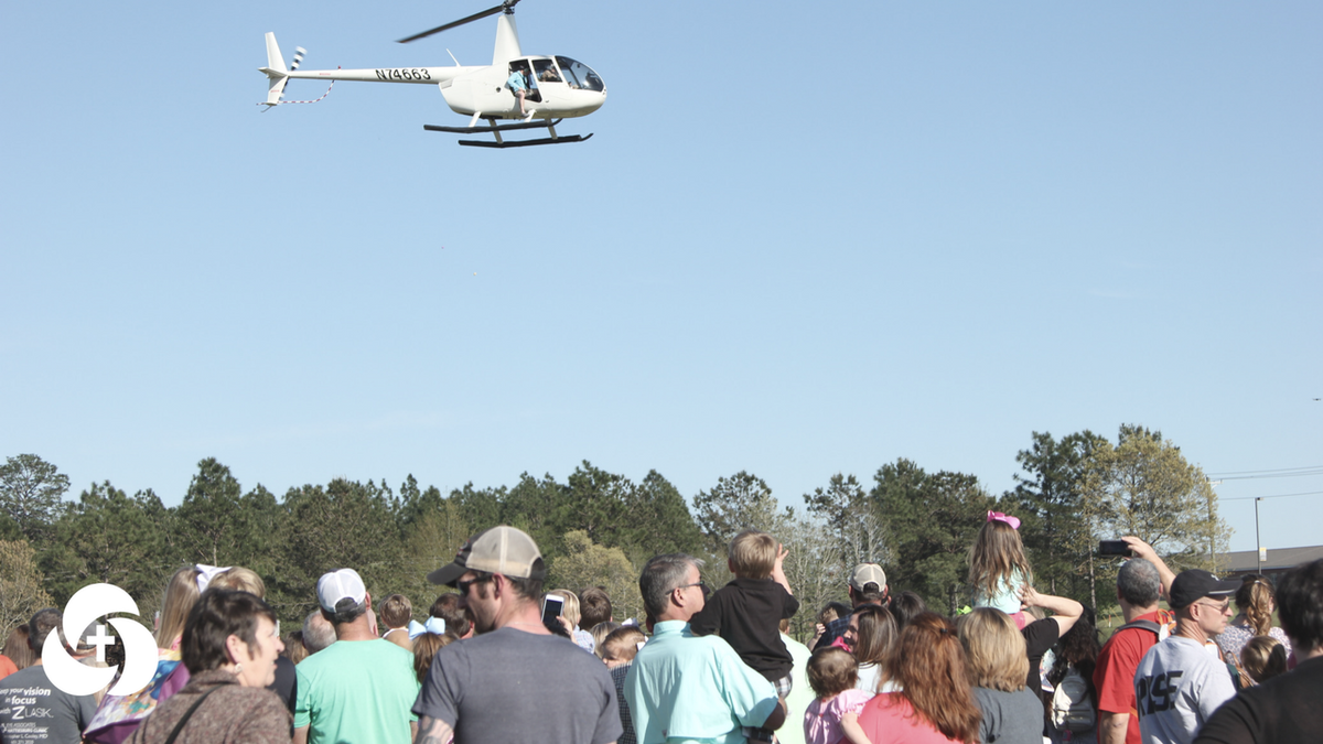 tbclife's tweet photo. Perfect weather for a helicopter egg drop today! Thanks for coming out! See you tomorrow #JoinMeAtTemple #hattiesburg https://t.co/u1JDKdLXbg