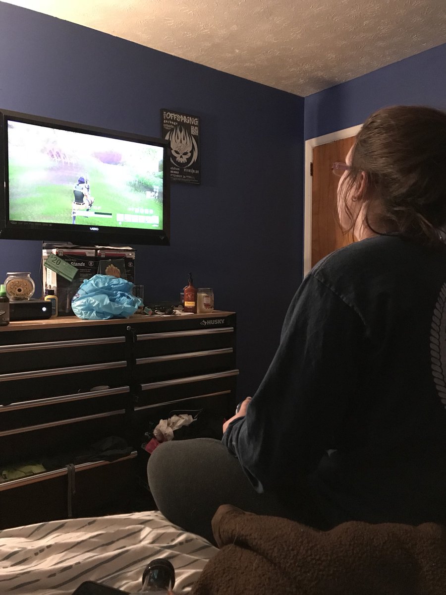aka300kidd's tweet photo. @Shaniente12 @ctownvin @FortniteGame You just have to play as well #shesaddicted #addapt #relationshipgoals https://t.co/jTMNGiTCUN