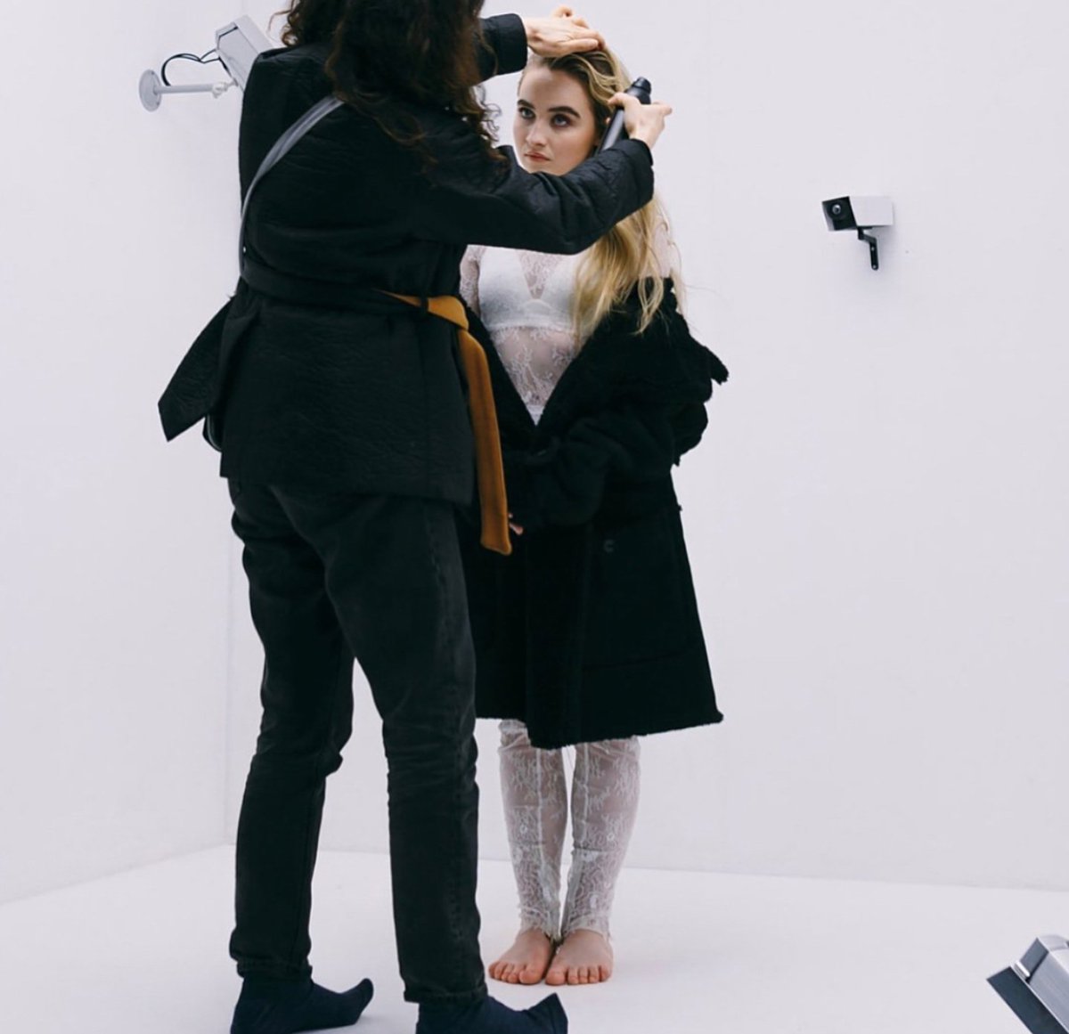 Sabsfeet's tweet photo. Based on my handle I should be posting these pics. @SabrinaAnnLynn does have super cute lil feet. https://t.co/BpMc3hakQl