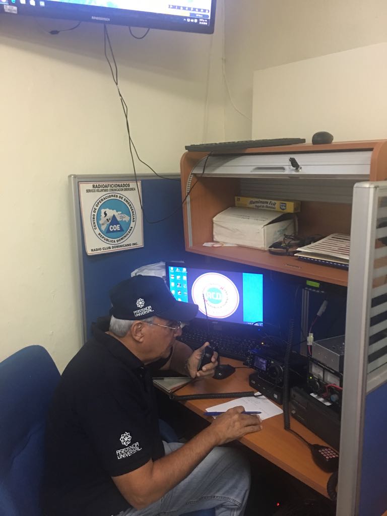 hi8rcd's tweet photo. Hi8C operando la estación del COE https://t.co/AeUpk8fUzA