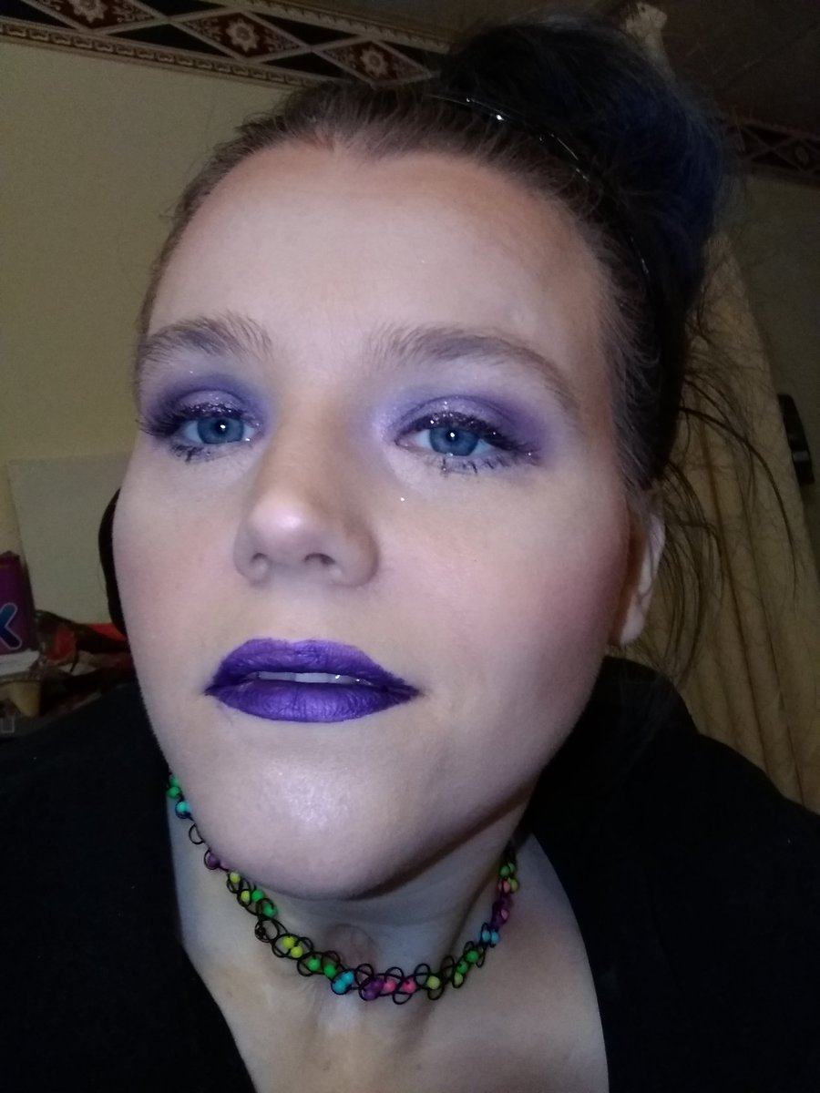 dannithegreat88's tweet photo. Poi-ple! ๐ #makeup #selfie #makeupselfie #makeupselfies #purple #vegan #veganbeauty #veganmakeup #motd #motd๐ #fotd https://t.co/Zi5akLnSpS