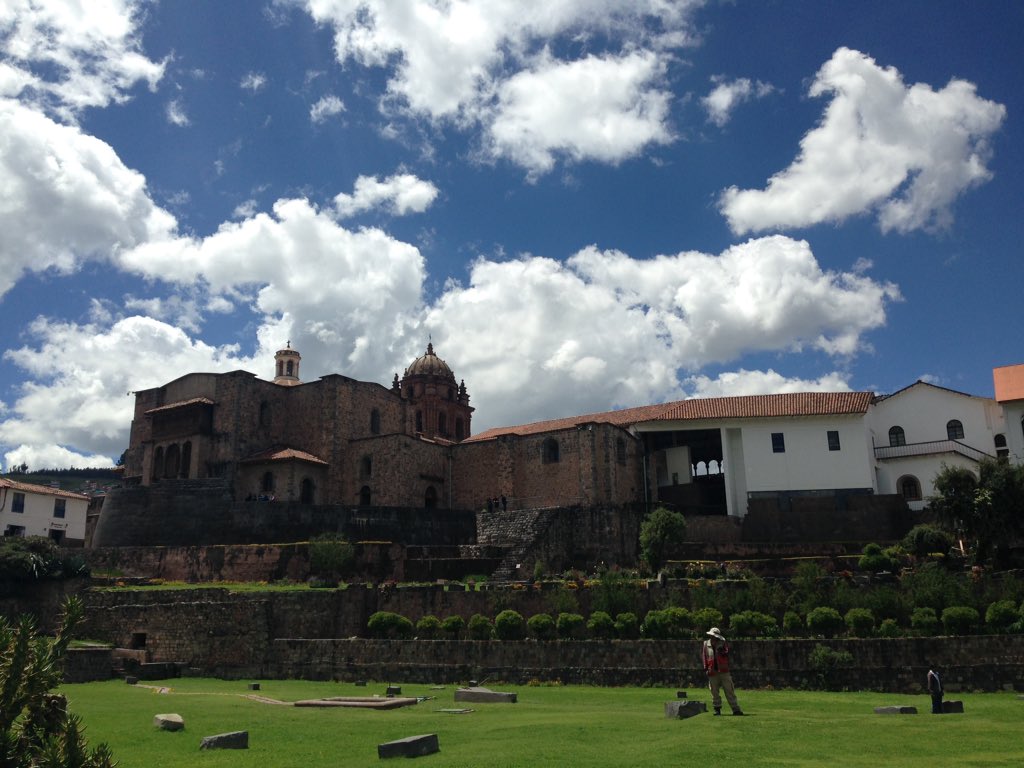 anitafone's tweet photo. The colonial churches and buildings on Incan foundations. @cuscoperu https://t.co/cx4zplFoyW