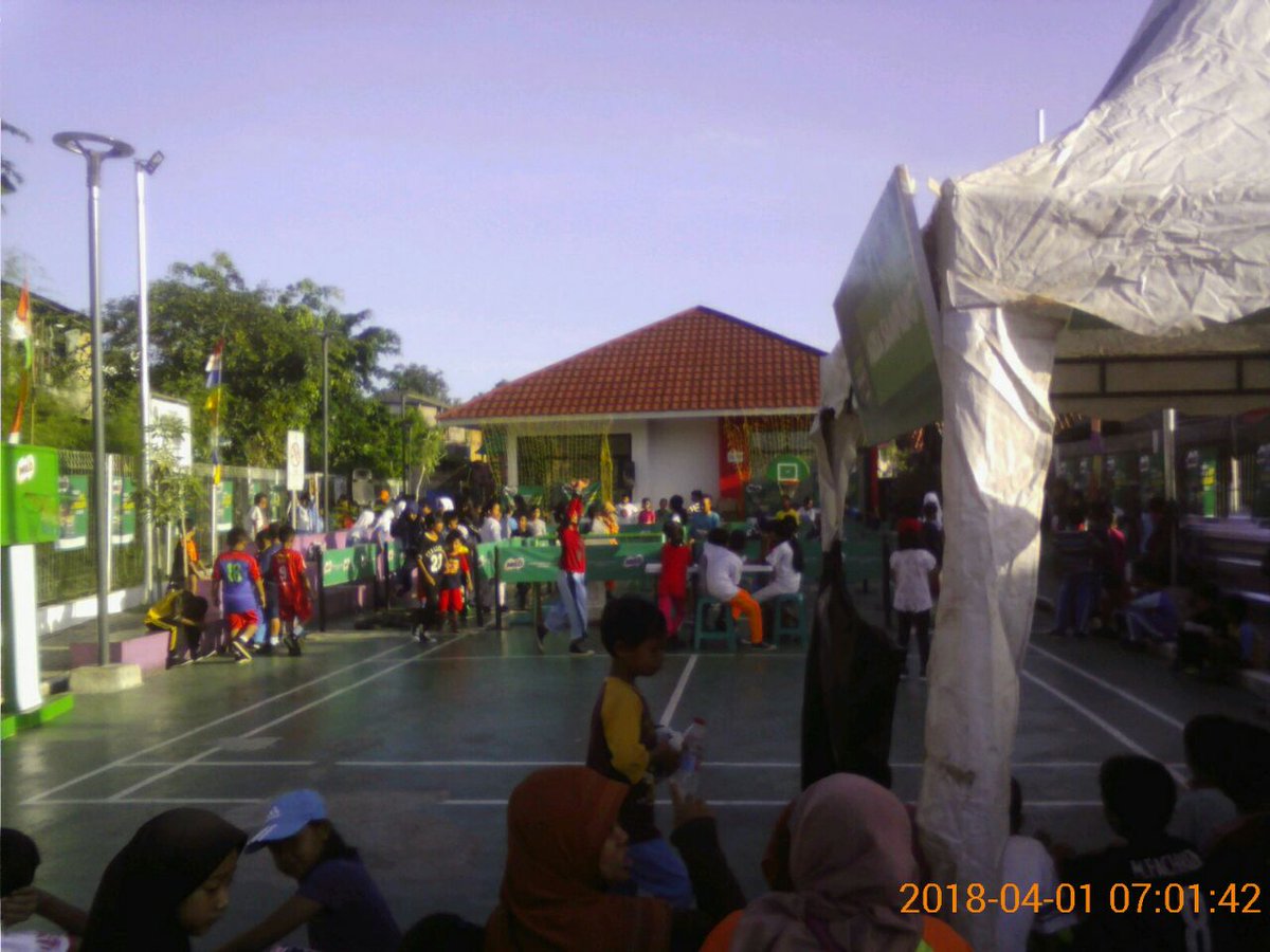 cipulirjaksel's tweet photo. Gelar Kreativitas Anak di RPTRA Mangga Ulir disponsori oleh Milo
#miloindonesia
#cipulirapih
@KotaJaksel
@DKIJakarta
@promosi_BPMPKB
@aniesbaswedan
@sandiuno https://t.co/Uc5bqR0ogg