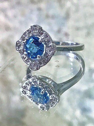 CotswldRingmker's tweet photo. Win this stunning Art Deco Renaissance white gold ring with brilliant cut blue topaz and CZ stones designed and handmade by Cotswold Ringmaker. Simply buy any piece from my online store and subscribe to my newsletter during April to be entered into the draw. T&Cs apply. #winring https://t.co/IFNWbvldBR