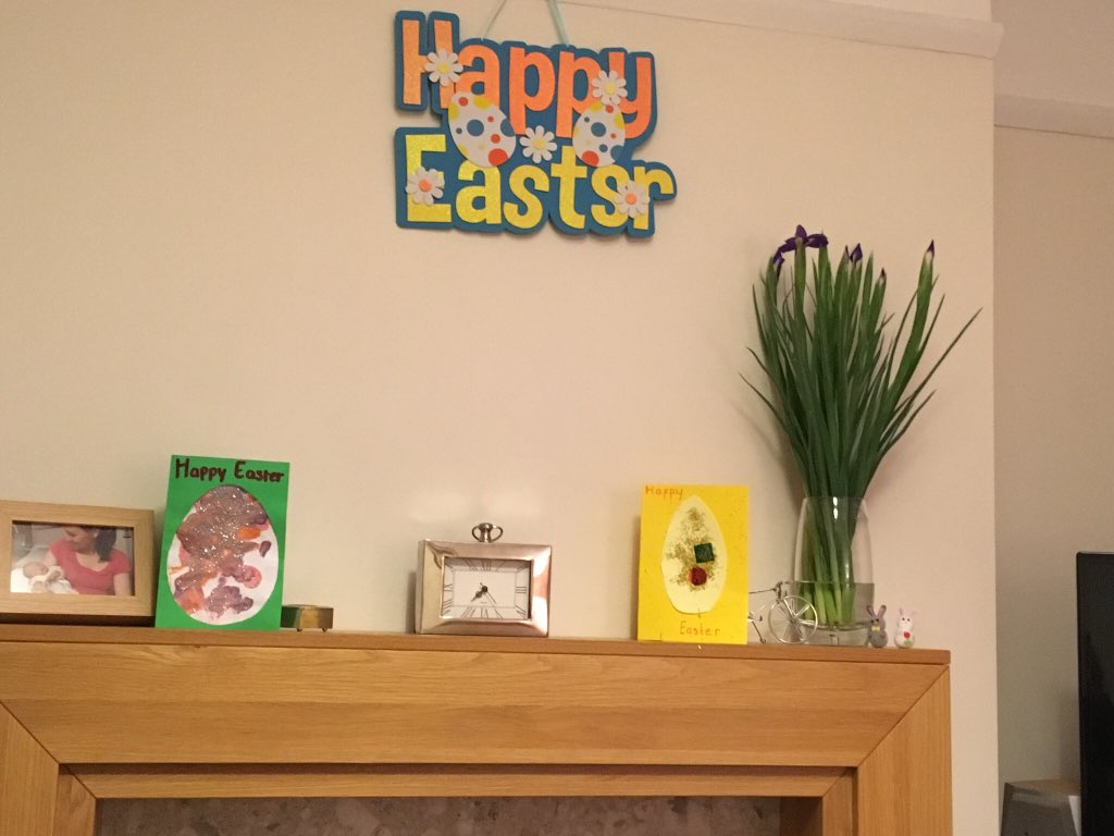 JennaNSmart's tweet photo. Fab hoppy Easter morning but just realised the Easter sign we bought from @AldiUK is misspelt?!!? Are they all like this I wonder? #wrongspelling #easterprobs https://t.co/H1i1M4XxPY