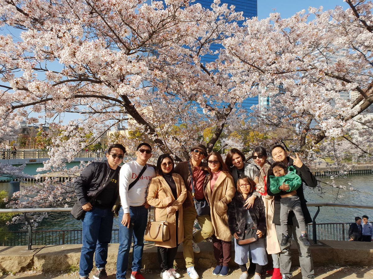 nicoletteannmc's tweet photo. Happy Easter everyone!!:) https://t.co/iPkGbpyxc2