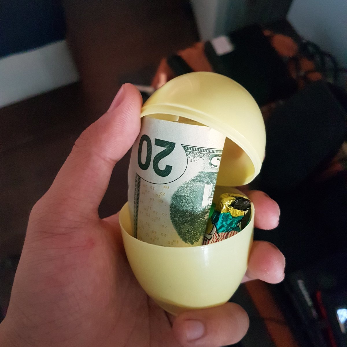 DreiIverson's tweet photo. 20 bucks πΆ #easternsunday https://t.co/EyhQmoICuf