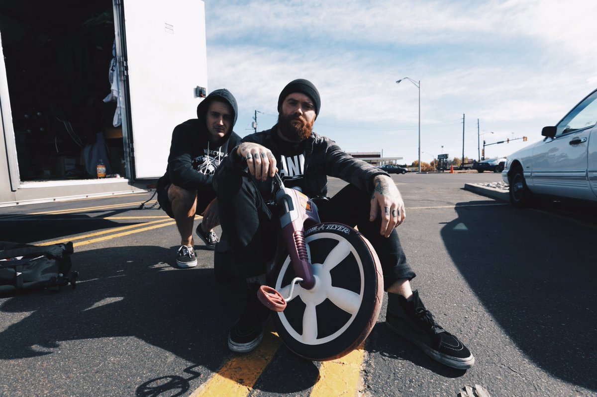 Carlitos_N's tweet photo. On my first Beartooth tour I purchased a $10 big wheel &amp; took it everywhere. The reality that they allowed me to do this, &amp; didn't throw the dang thing out after the first week of tour still amazes me. 
Moral of the story? Surround yourself with those who support your weirdness. https://t.co/bFqBf1RhEf