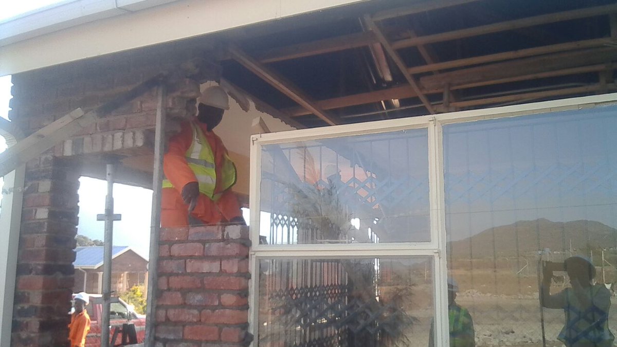 ActionVoices's tweet photo. Moshabi Selowa wrote on the 13th Mar: All the cracks are to be repaired by using the mash wire to close them, and the last floor compaction was done today Mmakanaga civil earth work. The refurbishing work by Chisa Multi project and the walls looks nice but only time will tell. https://t.co/JXM1DjOeTX