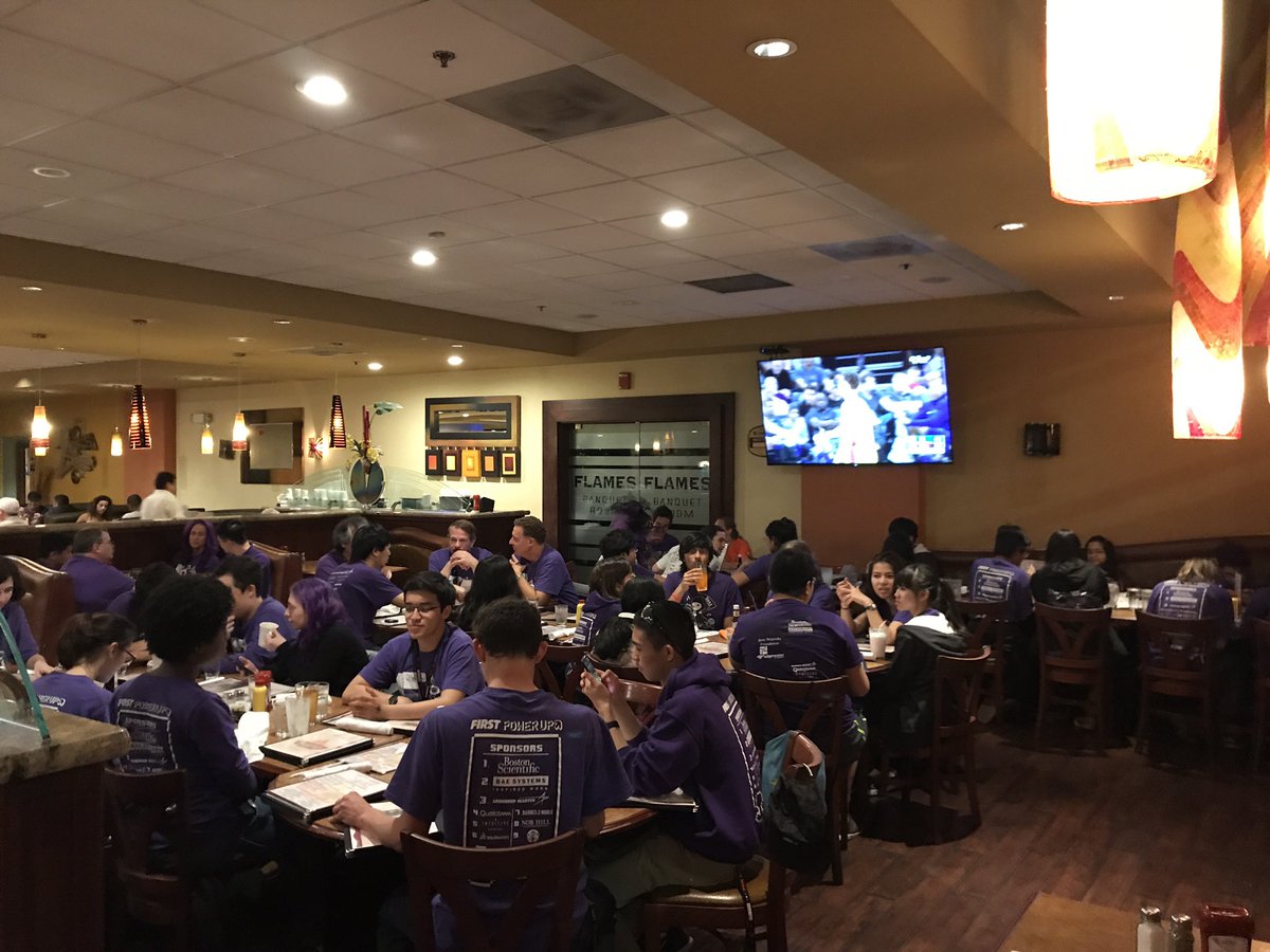 FRC2643's tweet photo. Team dinner at @Flameseatery! We had a blast this weekend - thank you and a job well done to all the teams who competed and made this a thrilling competition, and congratulations to the winners! #siliconvalleyregional #omgrobots #FIRSTPowerUp #morethanrobots https://t.co/PbE51Mc7Ux