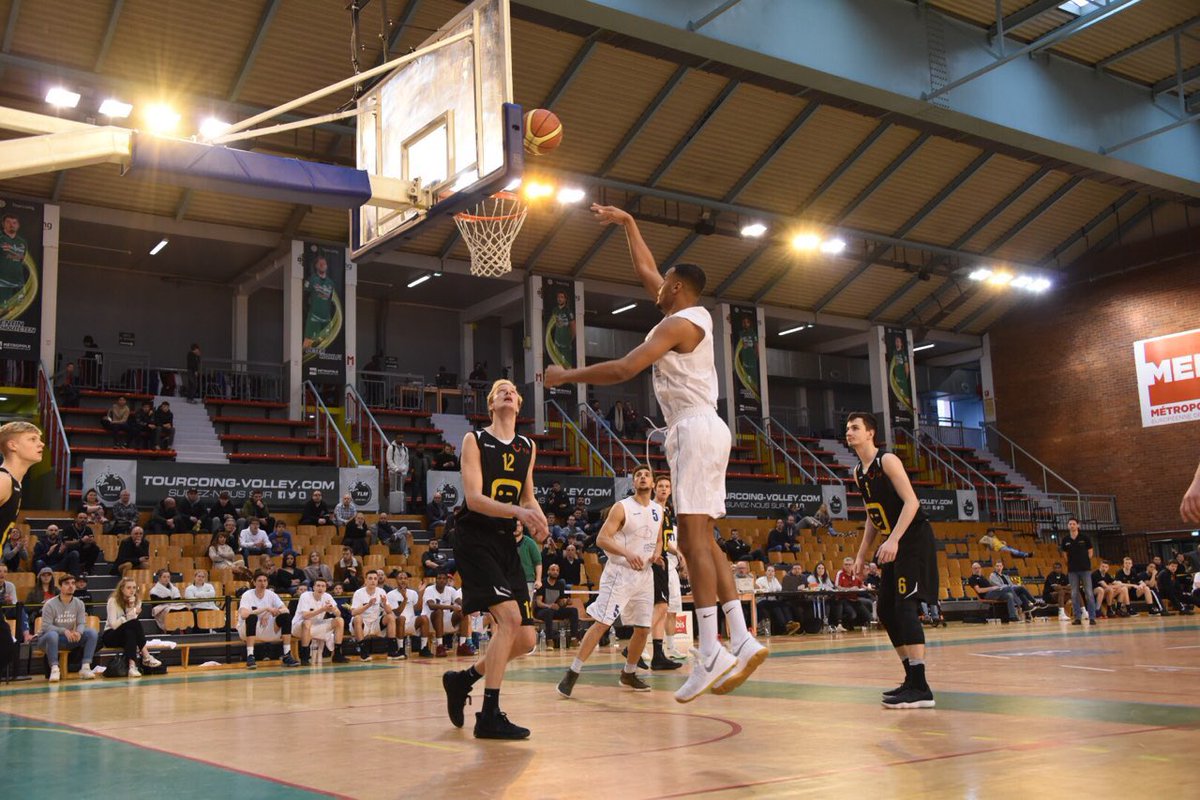 TourcoingVille's tweet photo. Retrouvez le tournoi mondial de #basket de la Jeune Garde dès ce matin au Palais des Sports et au Complexe sportif Léo Lagrange #Tourcoing #TMBT2018 https://t.co/G8VAG0xjQ0
