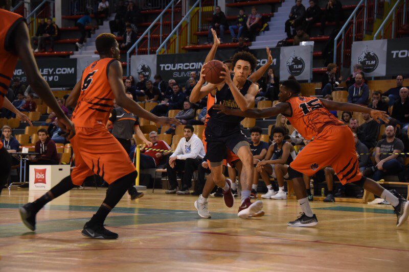TourcoingVille's tweet photo. Retrouvez le tournoi mondial de #basket de la Jeune Garde dès ce matin au Palais des Sports et au Complexe sportif Léo Lagrange #Tourcoing #TMBT2018 https://t.co/G8VAG0xjQ0