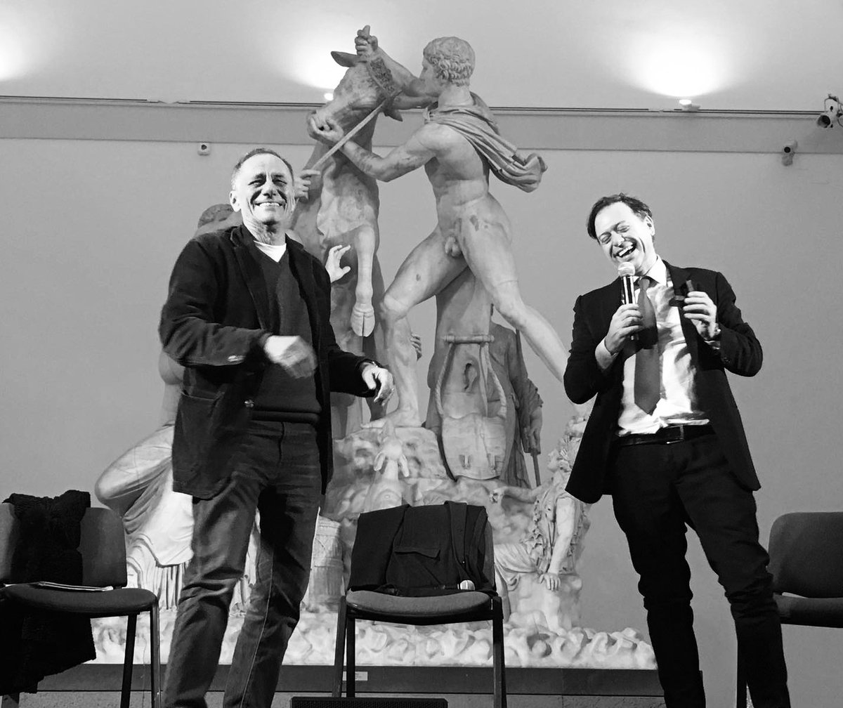 FestivalMann's tweet photo. People form #FestivalMann: Roberto e Paolo

Auguri di buona Pasqua, con uno dei momenti più belli del Festival, all'interno del @MANNapoli

Continuate a seguirci 💙 https://t.co/3yWuM7V88j